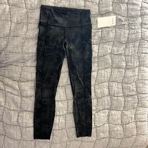 Lululemon Fast and Free HR tight 25”